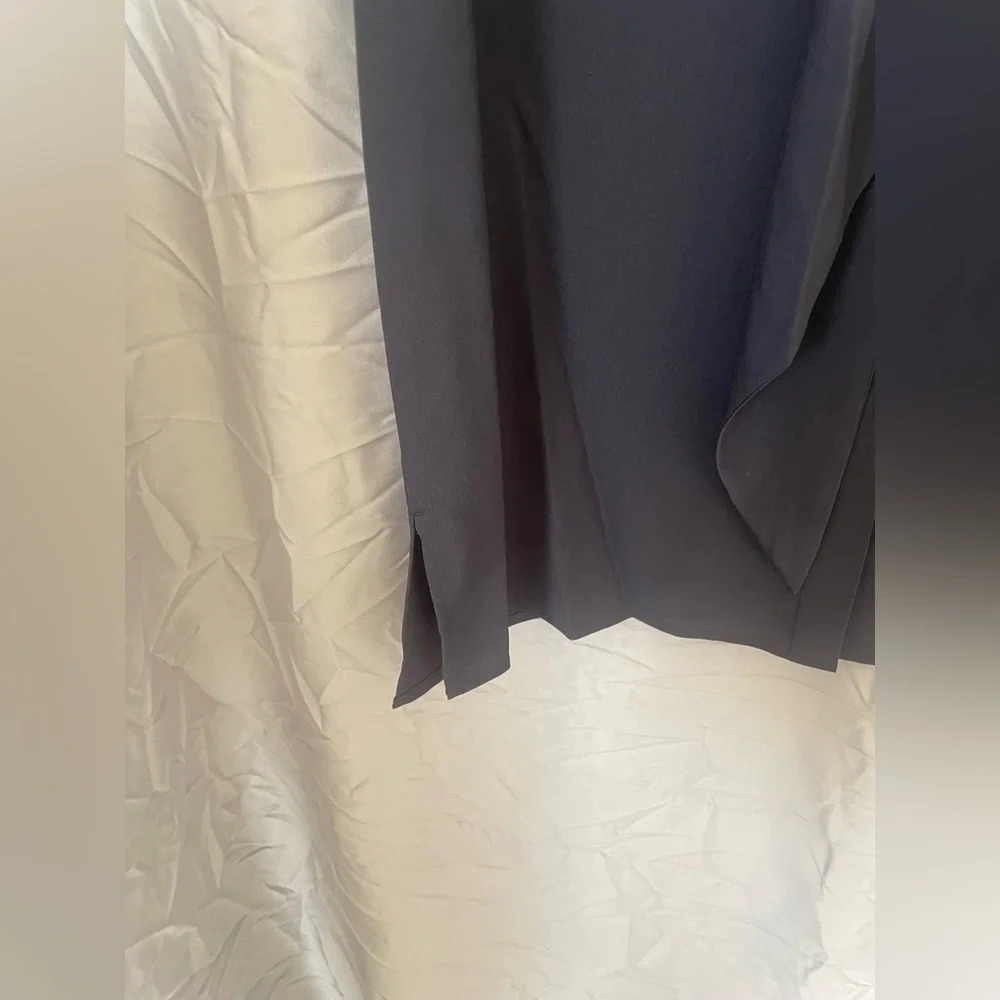 Tory Burch navy blue sleeveless bow blouse
